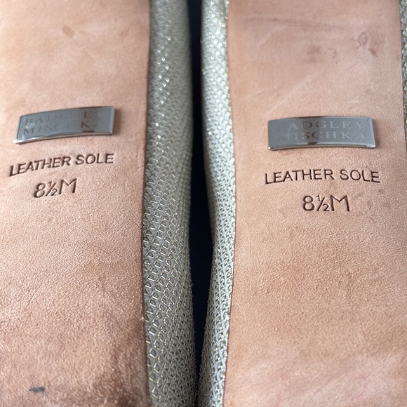 Badgley Mischka Heel Pump Peep Toe Gold Party Holiday - Picture 9 of 9